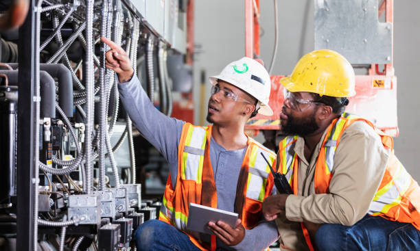 Best Local Electrician Companies  in Chillicothe, MO
